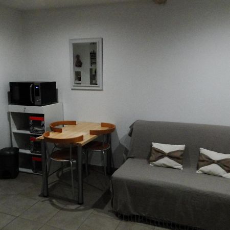 Sympathique Appartement LʼIsle-sur-la-Sorgue Zewnętrze zdjęcie